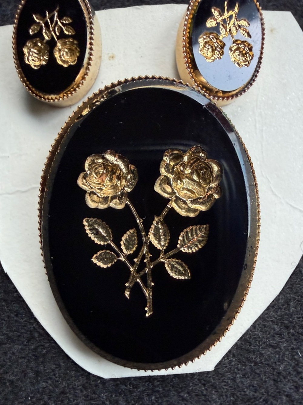 Gold Floral Rose Black Oval Brooch and Earring Set - Picture 2 of 3